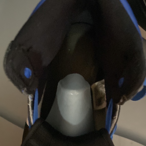 Worn very few times Very popular black & bluen Jordan ones - Picture 2 of 3